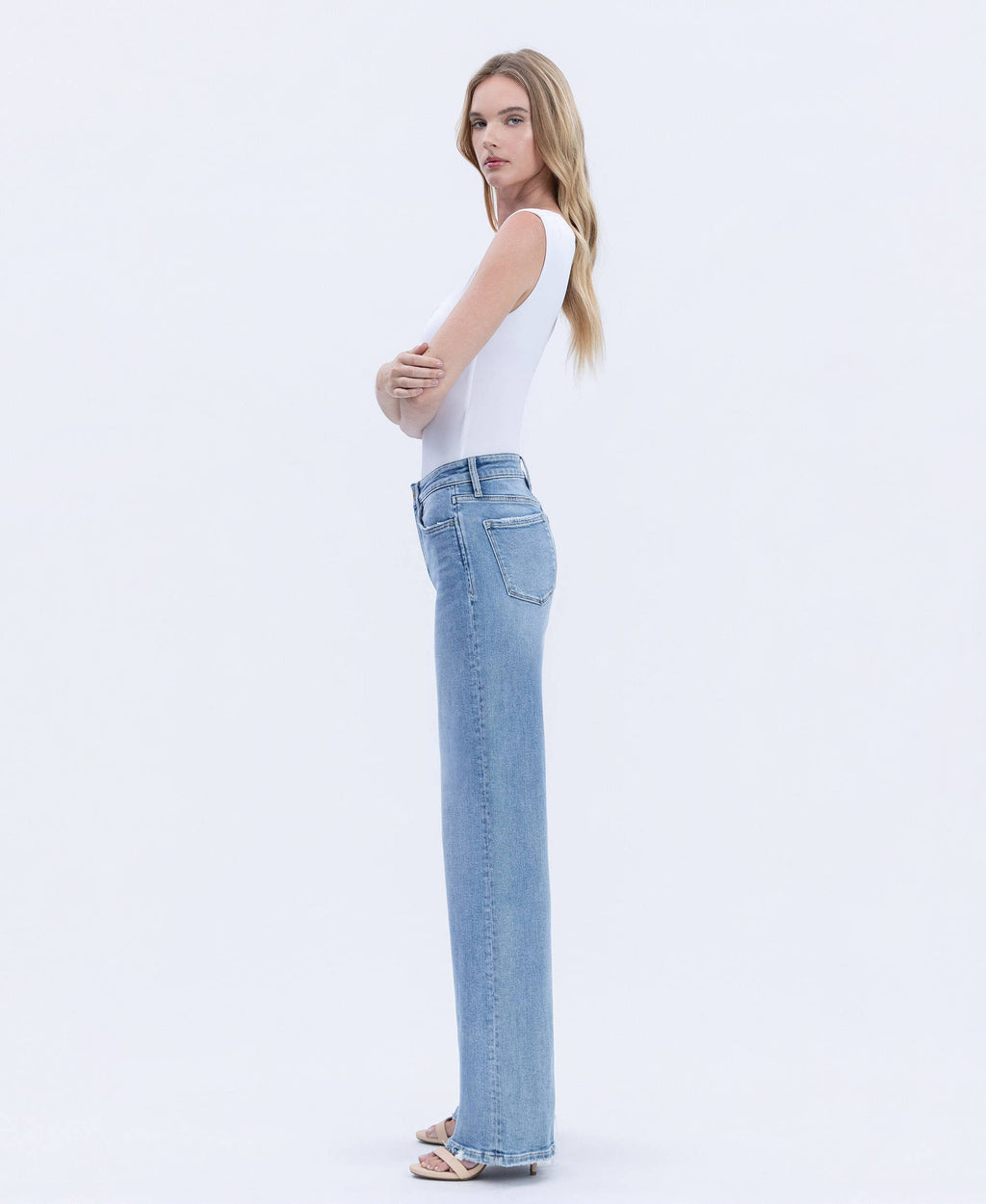VERVET LIGHT DENIM! HIGH RISE FULL LENGTH WIDE JEANS V3651