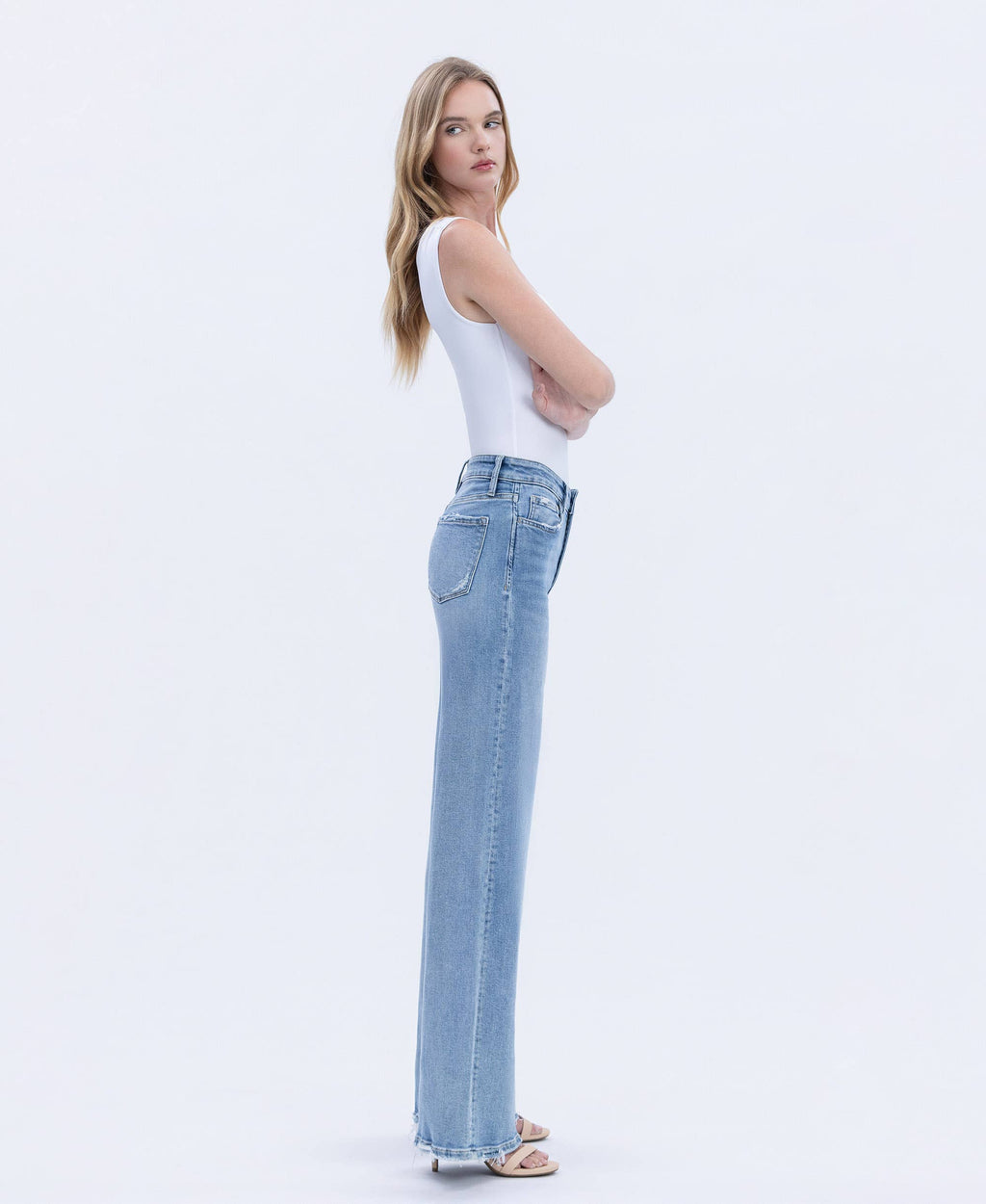 VERVET LIGHT DENIM! HIGH RISE FULL LENGTH WIDE JEANS V3651