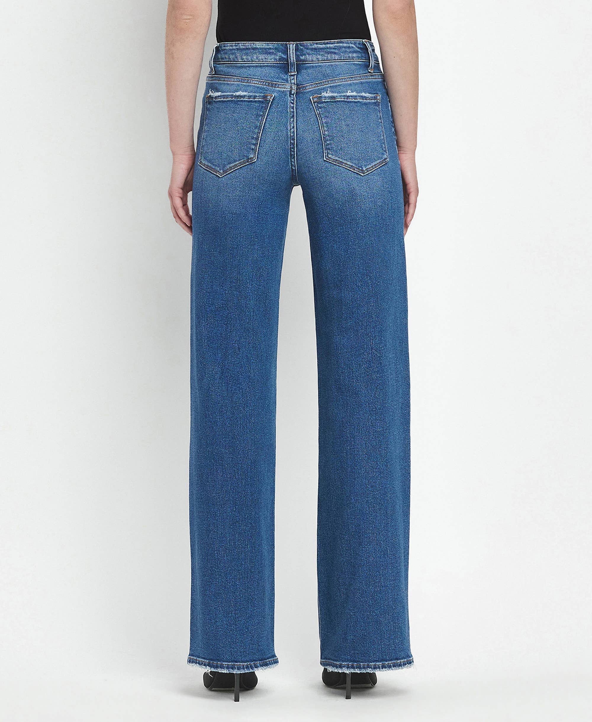 VERVET MEDIUM DENIM! MID RISE FULL LENGTH WIDE LEG JEANS