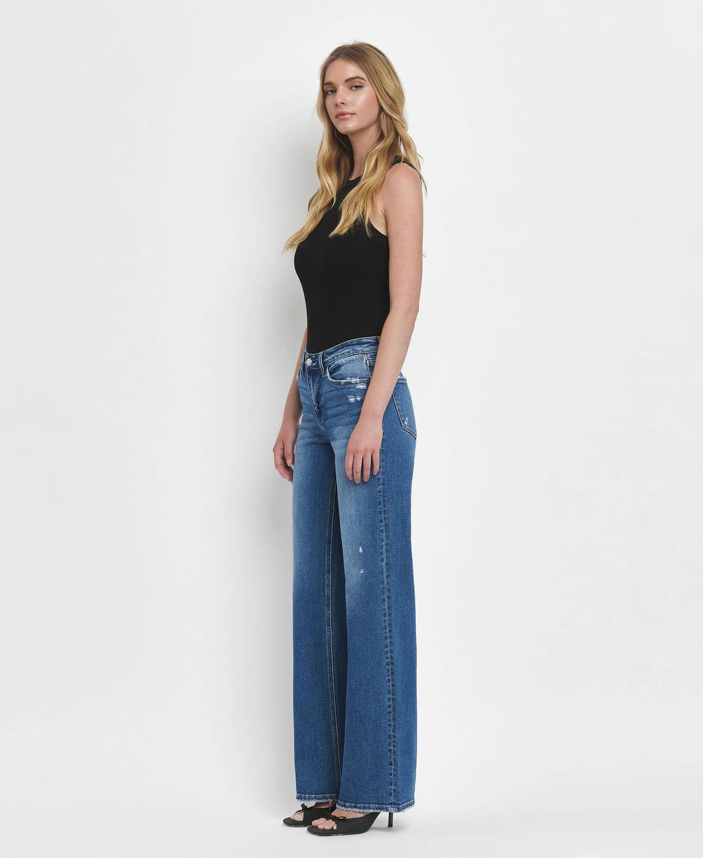 VERVET MEDIUM DENIM! MID RISE FULL LENGTH WIDE LEG JEANS