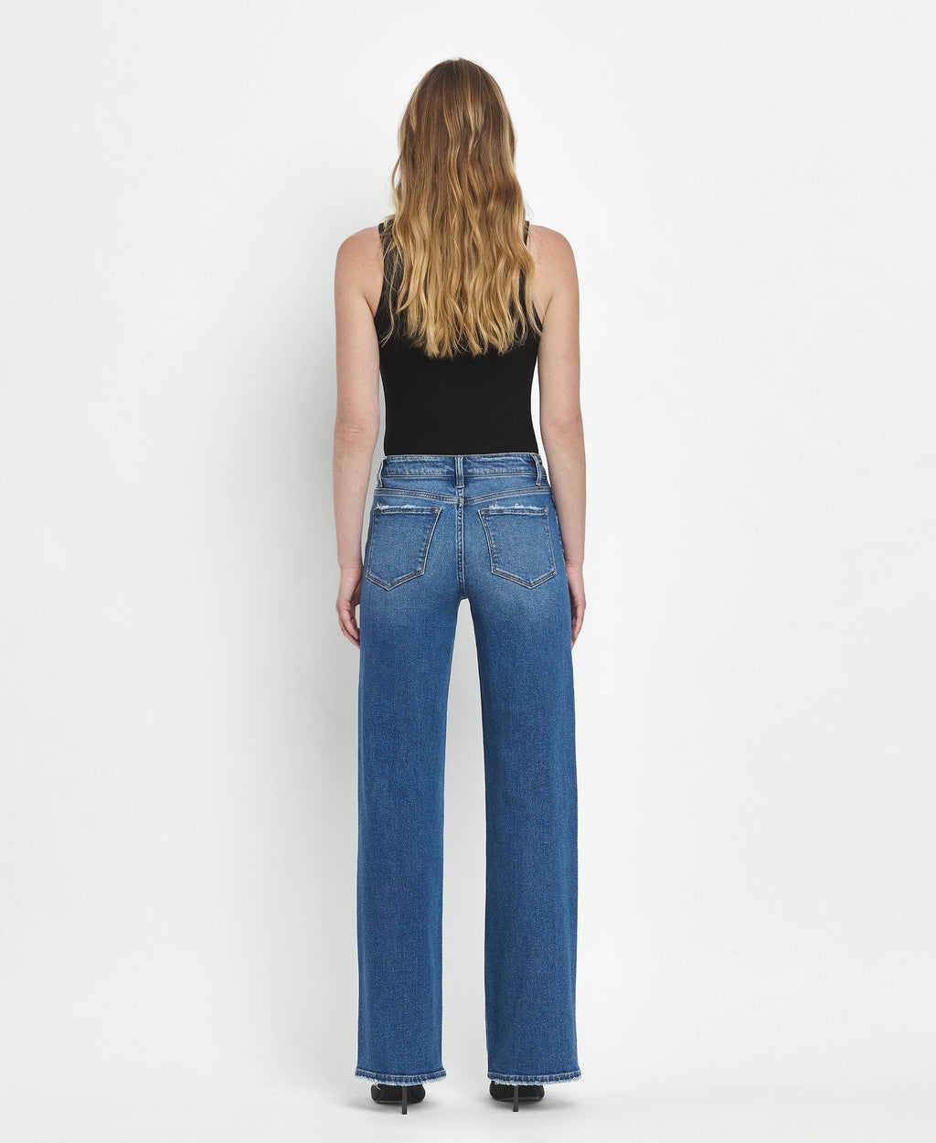 VERVET MEDIUM DENIM! MID RISE FULL LENGTH WIDE LEG JEANS