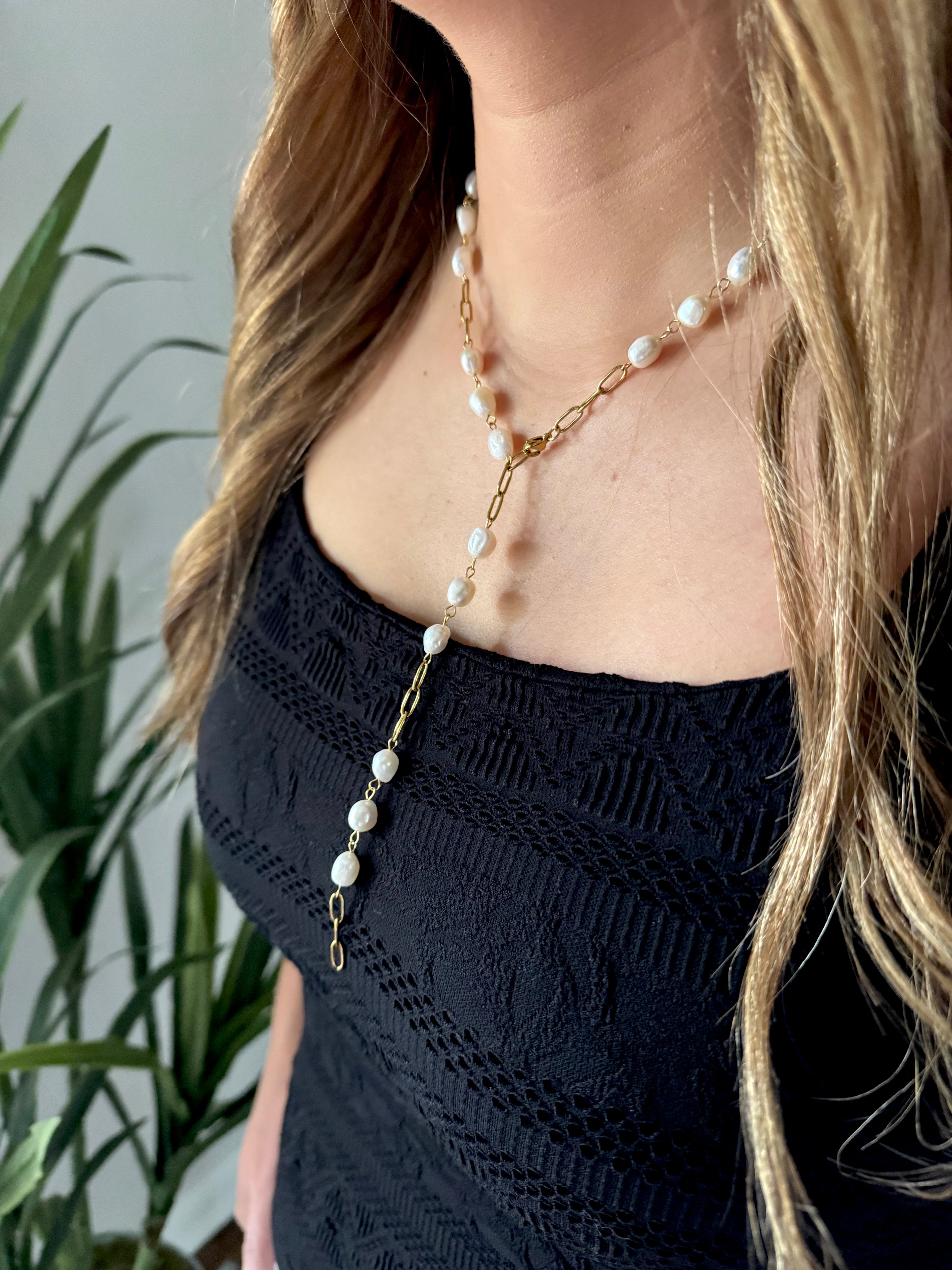 GIGI NECKLACE