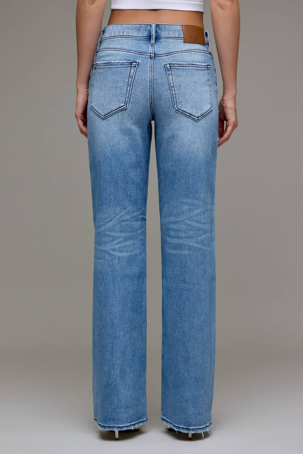 FINAL SALE! HIDDEN Medium Wash Mid Rise Distressed Jeans
