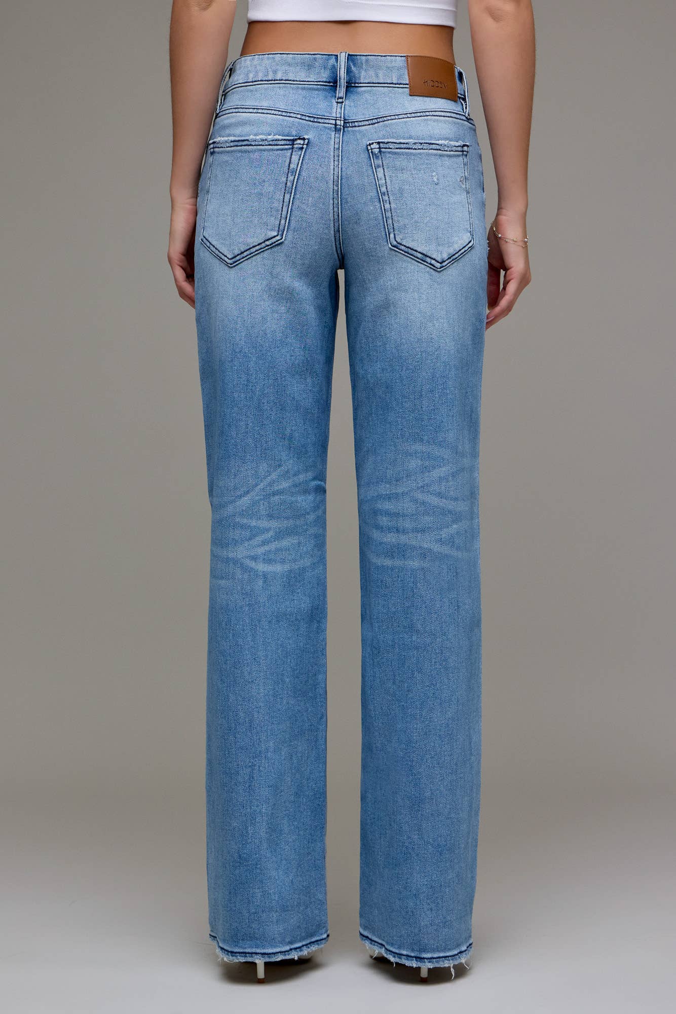 FINAL SALE! HIDDEN Medium Wash Mid Rise Distressed Jeans